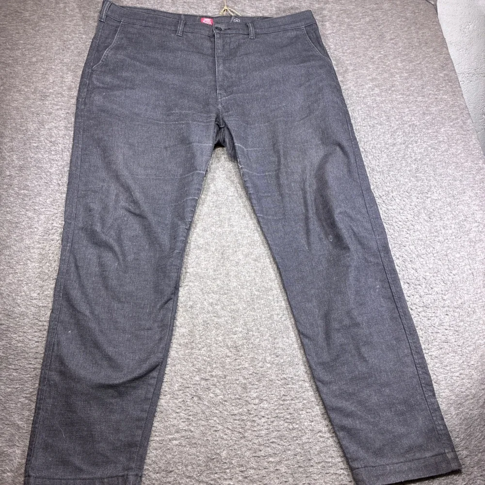 Levi's XX Chino Pants Standard Taper Mens 42x34 Gray Distressed Tech Office